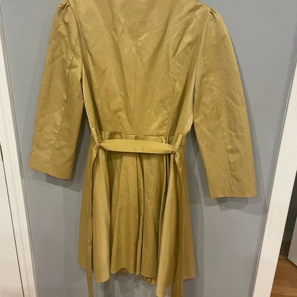 Ryu Dress With Bow Detail and tie belt NWT - Picture 3 of 10